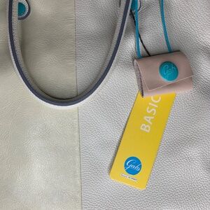 NWT Gabs Italian Leather Convertible Handbag, Adjustable/removable Straps